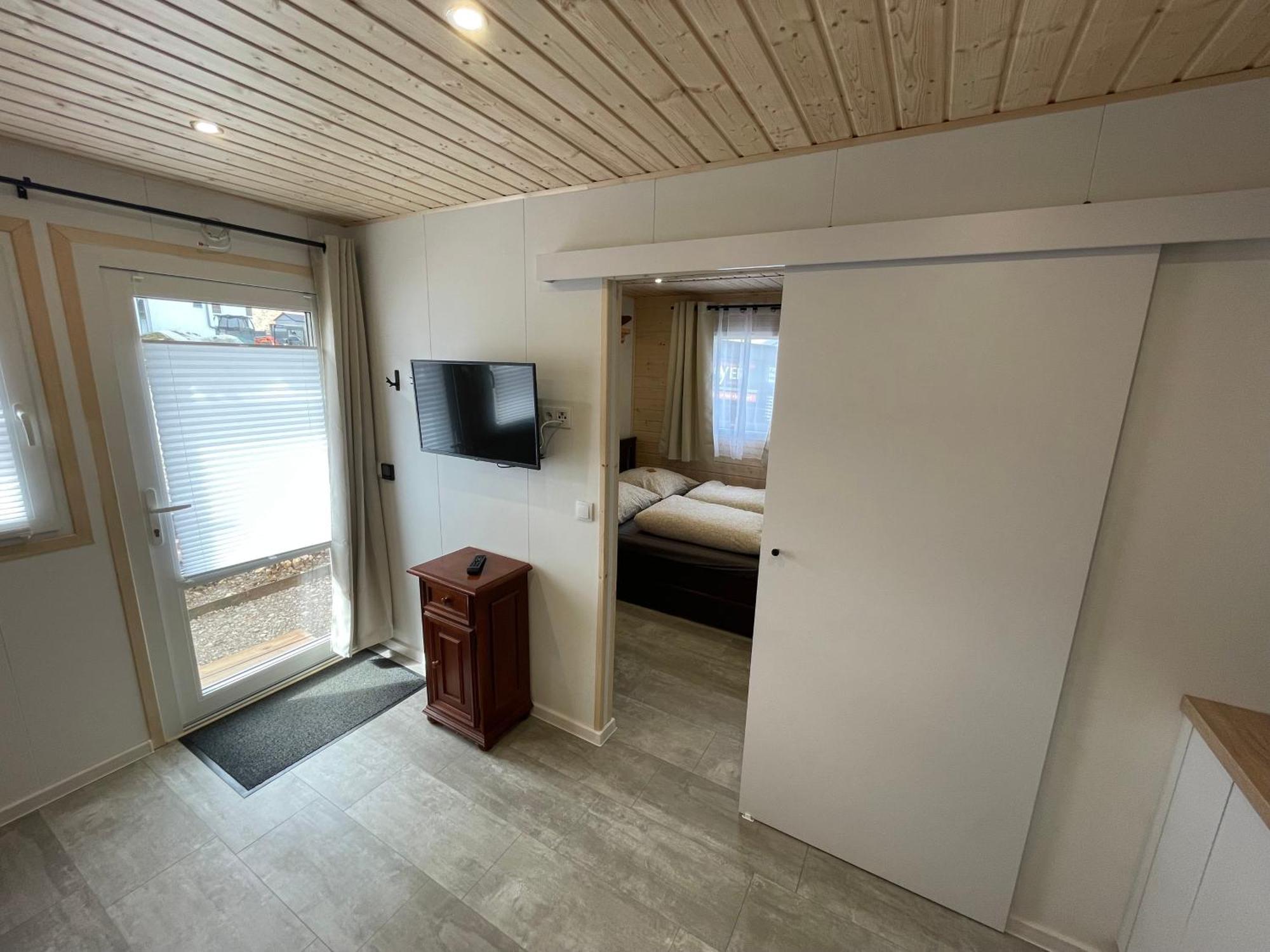 Tinyhaus #4 Huelben - Ortsrand - Kostenlose Parkplaetze Hulben Bagian luar foto